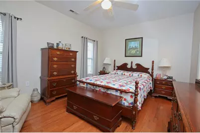 1429 New Garden #A, Greensboro, NC 27410 - Photo 9