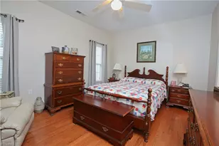 1429 New Garden, Greensboro, NC 27410 - Photo 9