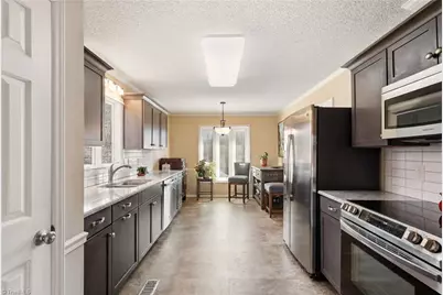 270 Ridgehaven Drive, Winston-Salem, NC 27104 - Photo 15