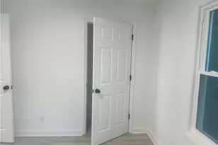 621 E Sharpe St, Statesville, NC 28677 - Photo 11