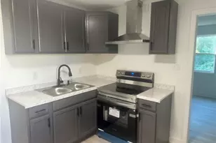 621 E Sharpe St, Statesville, NC 28677 - Photo 7