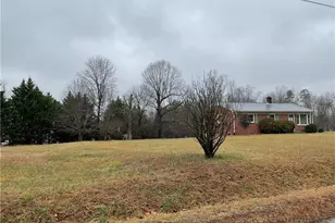 942 Boone Valley Rd, Whitsett, NC 27377 - Photo 11