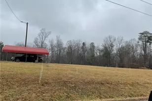 942 Boone Valley Rd, Whitsett, NC 27377 - Photo 9