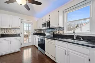 6721 River Hills Dr, Greensboro, NC 27410 - Photo 33