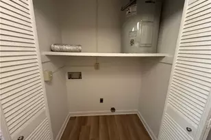 1524 Benjamin Pkwy, Greensboro, NC 27408 - Photo 11