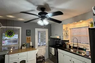 713 Roach St, Mayodan, NC 27027 - Photo 5