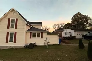 302 Spring St, Mount Airy, NC 27030 - Photo 23