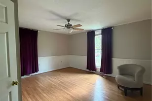 302 Spring St, Mount Airy, NC 27030 - Photo 7