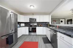 303 Trail 8, Burlington, NC 27215 - Photo 9