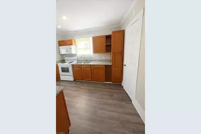 15 College Street, Thomasville, NC 27360 - Photo 3