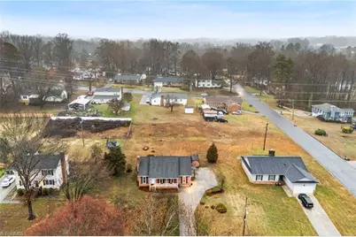 2524 Amity Avenue, Gastonia, NC 28054 - Photo 3