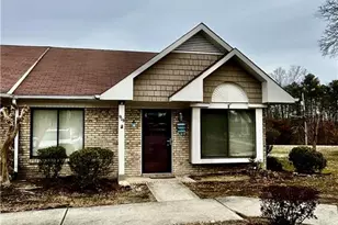 919 Belmont Dr, High Point, NC 27263 - Photo 1