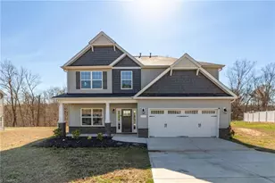 573 Mahogany Dr, Thomasville, NC 27360 - Photo 3