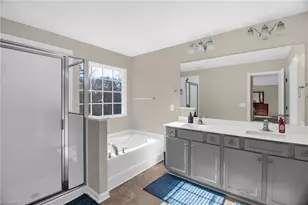 573 Mahogany Dr, Thomasville, NC 27360 - Photo 27