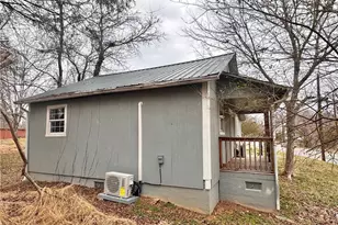 1101 Old US Hwy 421, Wilkesboro, NC 28697 - Photo 15