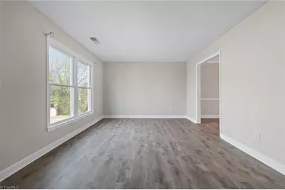 3401 Argyle Lane, Greensboro, NC 27406 - Photo 13