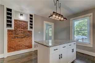 2318 Spruce St, Greensboro, NC 27405 - Photo 7