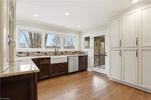 2027 Fairview Cir, Wilkesboro, NC 28697 - Photo 5