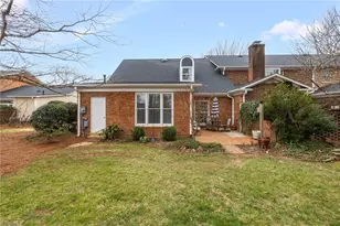 31 Fountain Manor Dr, Greensboro, NC 27405 - Photo 5