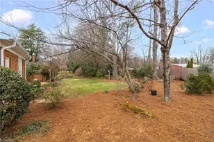 31 Fountain Manor Dr, Greensboro, NC 27405 - Photo 35