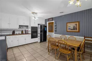 5630 Clinedale Ct, Pfafftown, NC 27040 - Photo 5