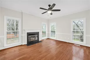 2304 Bayleaf Ct, Greensboro, NC 27455 - Photo 17