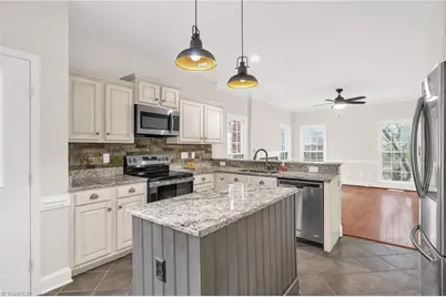 2304 Bayleaf Court, Greensboro, NC 27455 - Photo 15