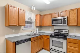 2033 Tea Berry Ct, Winston-Salem, NC 27127 - Photo 9