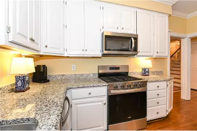 4 Sommerton Court, Greensboro, NC 27408 - Photo 17