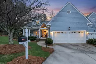 4 Sommerton Ct, Greensboro, NC 27408 - Photo 3