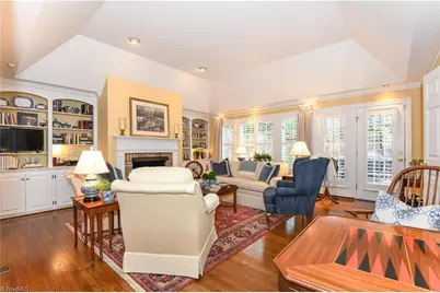 4 Sommerton Court, Greensboro, NC 27408 - Photo 11