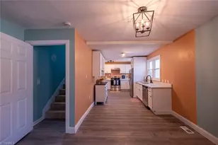 1916 New Garden Rd, Greensboro, NC 27410 - Photo 15