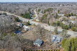 1916 New Garden Rd, Greensboro, NC 27410 - Photo 49