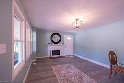 1916 New Garden Road, Greensboro, NC 27410 - Photo 11