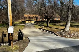 3806 Bentbrook Dr, High Point, NC 27265 - Photo 45