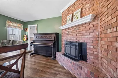 4455 Langhorne Drive, Winston-Salem, NC 27106 - Photo 17