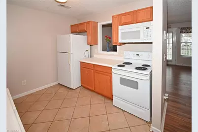 905 Hanahan Court #2A, Greensboro, NC 27409 - Photo 11