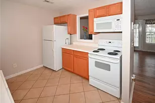 905 Hanahan Ct, Greensboro, NC 27409 - Photo 11