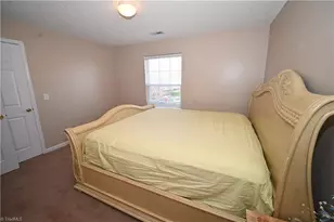 905 Hanahan Ct, Greensboro, NC 27409 - Photo 13