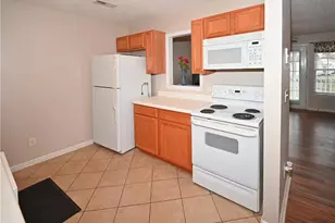 905 Hanahan Ct, Greensboro, NC 27409 - Photo 11