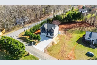 4900 Westerly Drive, Winston-Salem, NC 27106 - Photo 35