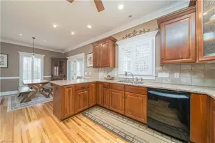 208 Triplett St, Jonesville, NC 28642 - Photo 11