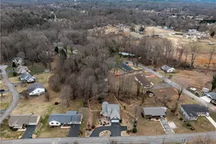 208 Triplett St, Jonesville, NC 28642 - Photo 35