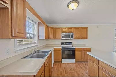 1502 Gibbs Road, Reidsville, NC 27320 - Photo 9