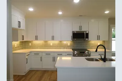 4210 Country Club Road, Winston-Salem, NC 27104 - Photo 7