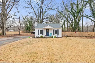 4015 Pleasant Garden Road, Greensboro, NC 27406 - Photo 5