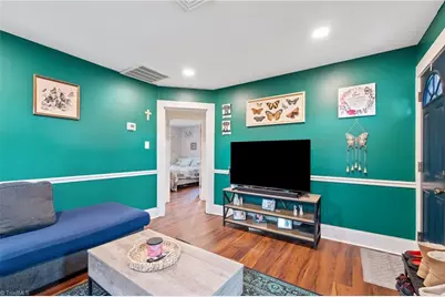 4015 Pleasant Garden Road, Greensboro, NC 27406 - Photo 9