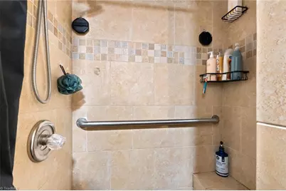 4015 Pleasant Garden Road, Greensboro, NC 27406 - Photo 25