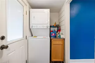 4015 Pleasant Garden Rd, Greensboro, NC 27406 - Photo 21