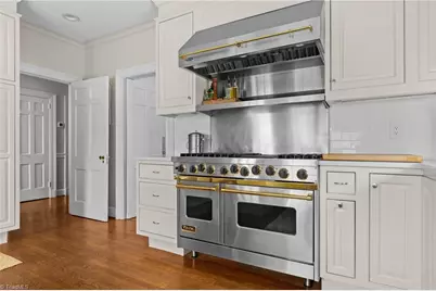 417 Hillcrest Drive, High Point, NC 27262 - Photo 13